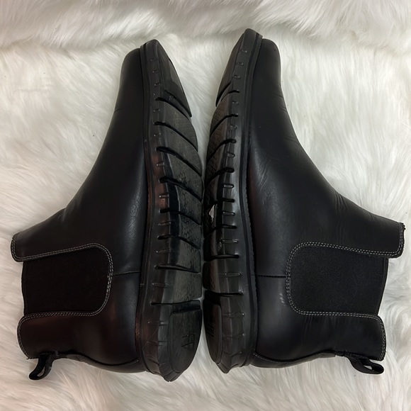 Cole Haan Black Leather Chelsea Boots main image 4